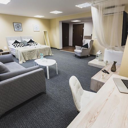 Czarno Na Bialym Hotel Красков Екстериор снимка