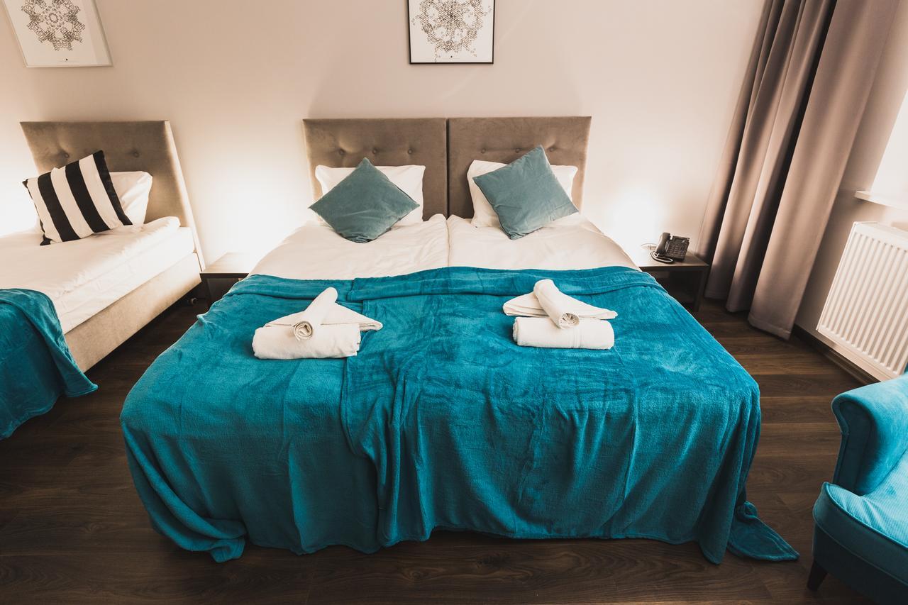 Czarno Na Bialym Hotel Красков Екстериор снимка