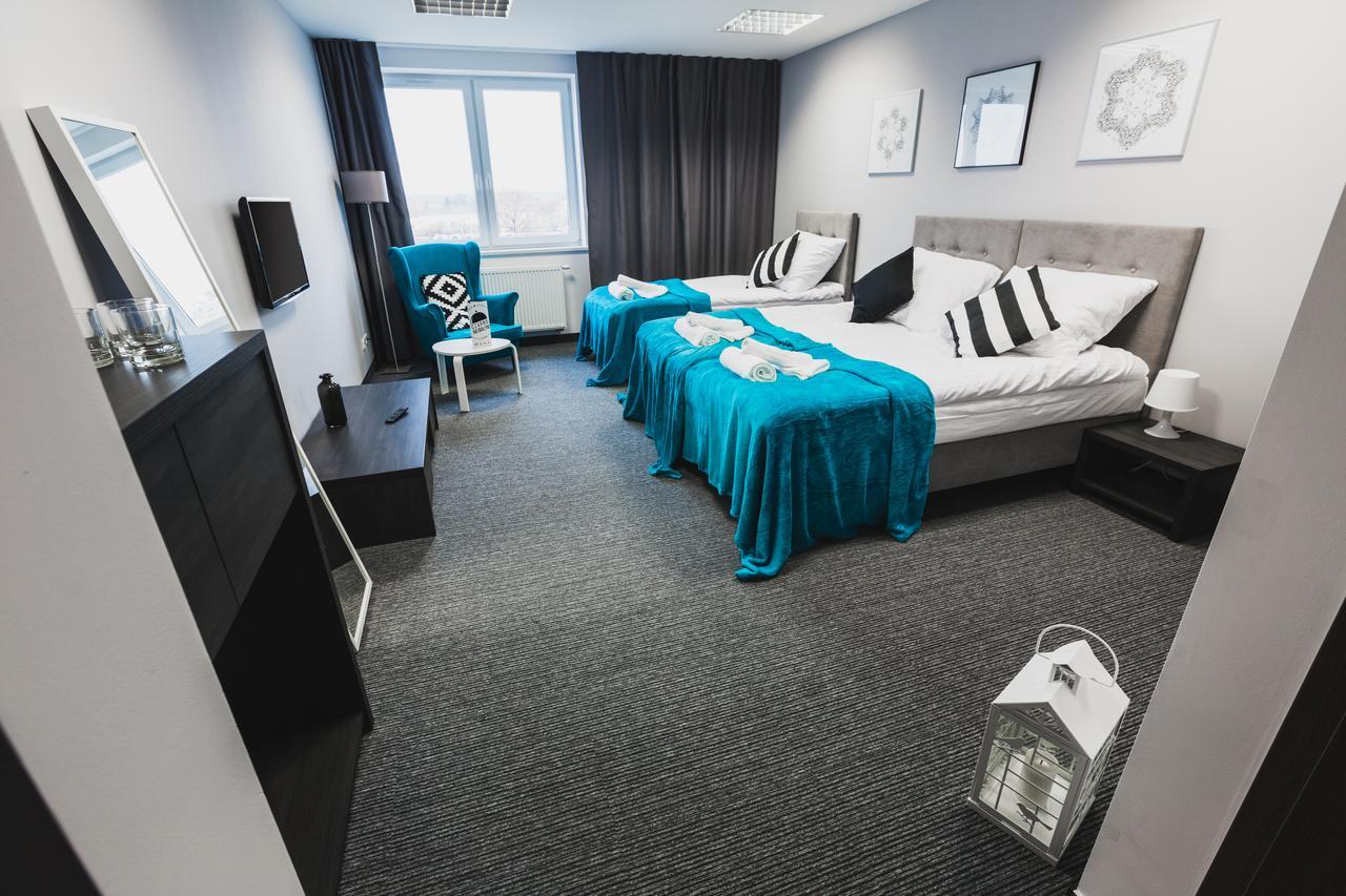 Czarno Na Bialym Hotel Красков Екстериор снимка