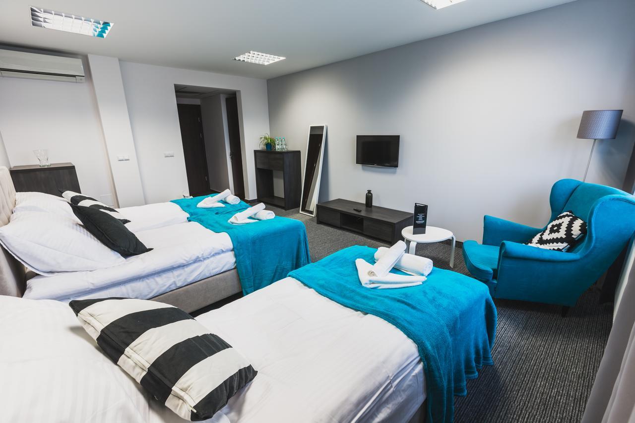 Czarno Na Bialym Hotel Красков Екстериор снимка
